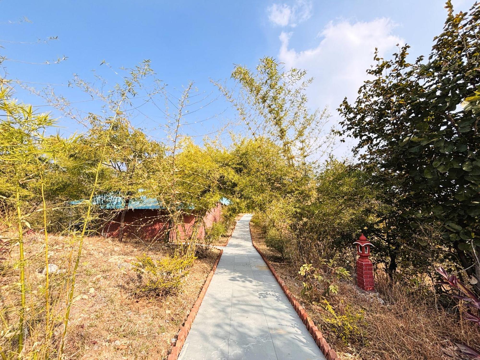 The Sky Imperial Jungle Camp Resort Kumbhalgarh Exterior foto
